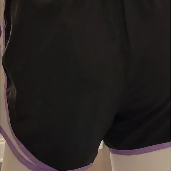 NIKE Dri-Fit Tempo Shorts Size XS (0-2) - Picture 4 of 6